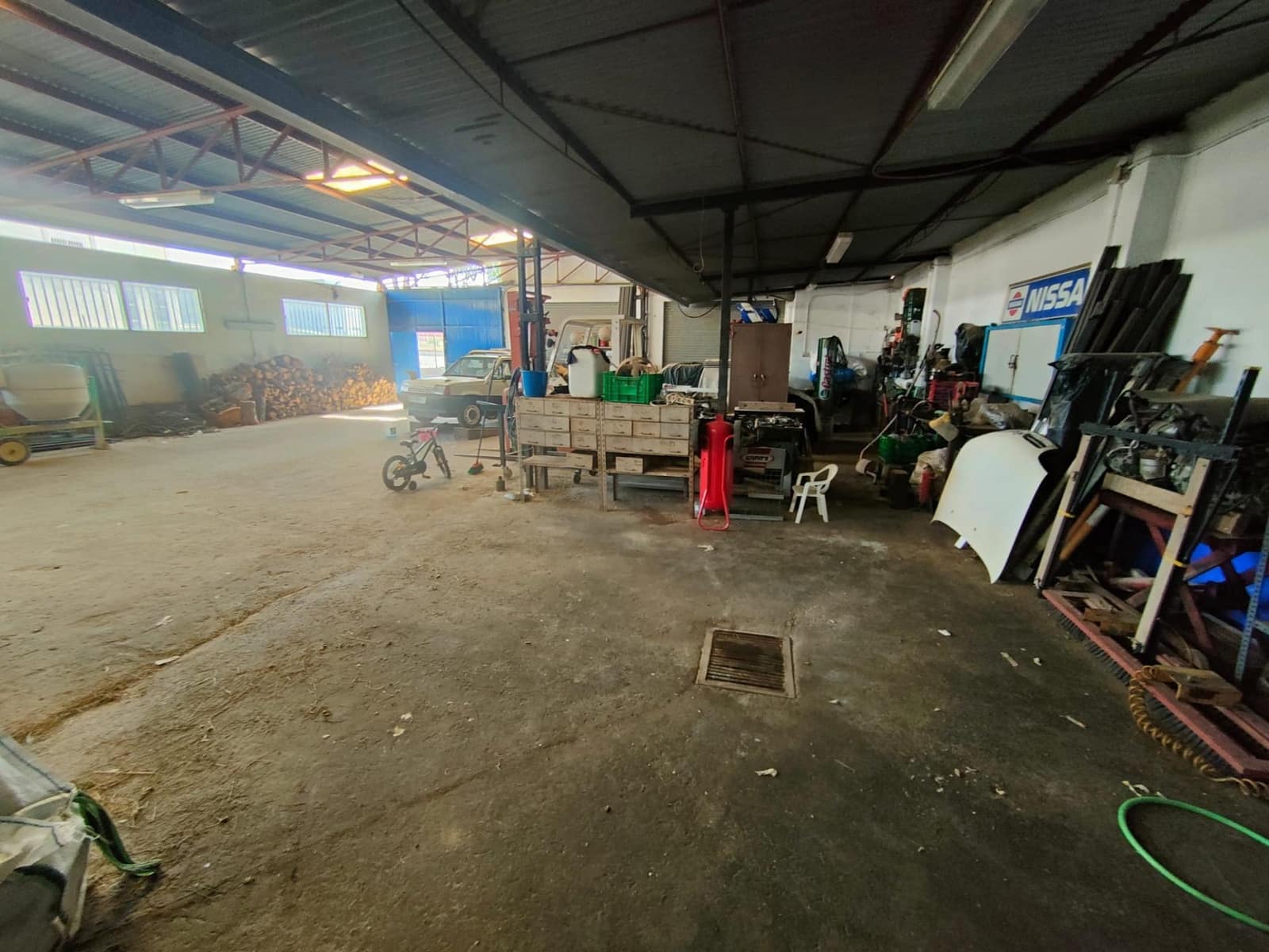 Commercial for sale in Ramonete with garage - € 299,900 (Ref: 9815882)