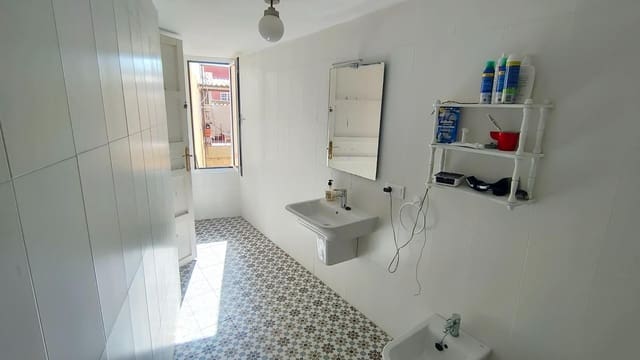 Casa de 5 habitaciones en Cuevas del Almanzora en venta - 190.000 € (Ref: 9896368)