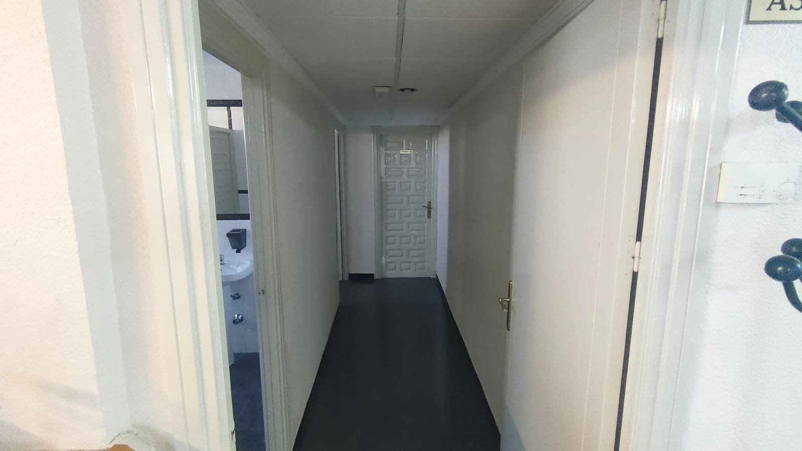 Erhverv til salg i Cuevas del Almanzora - € 490.000 (Ref: 9965326)