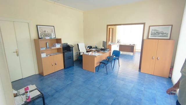 Erhverv til salg i Cuevas del Almanzora - € 490.000 (Ref: 9965326)