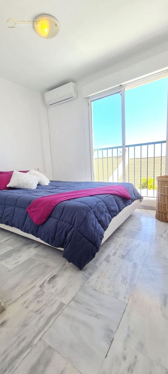 4 soveværelse Byhus til salg i Arroyo de la Miel med swimmingpool garage - € 419.000 (Ref: 9328656)