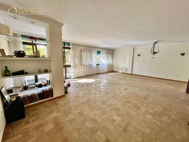 5 makuuhuone Asunto myytävänä paikassa El Limonar, Málaga kaupunki mukana 
autotalli - 875 000 € (Ref: 9332839)