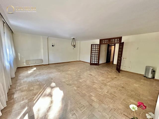 5 makuuhuone Asunto myytävänä paikassa El Limonar, Málaga kaupunki mukana 
autotalli - 875 000 € (Ref: 9332839)