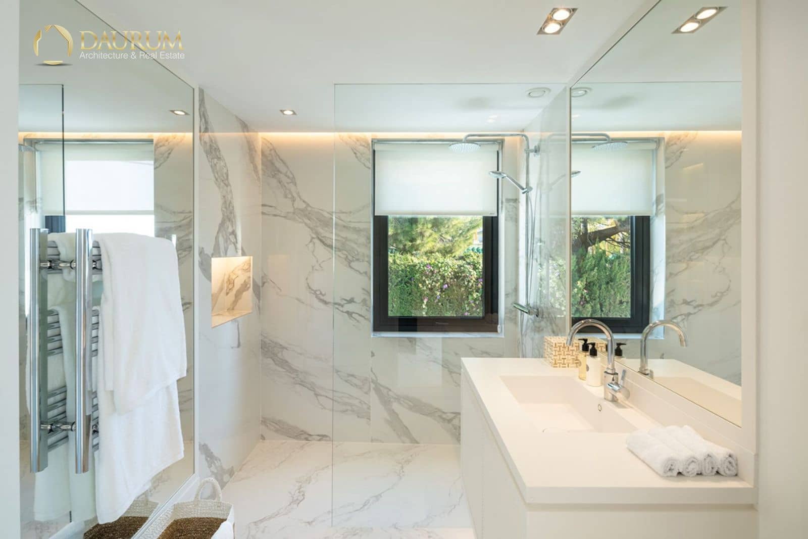 5 soverom Villa til salgs i Nueva Andalucia med svømmebasseng garasje - € 10 950 000 (Ref: 9332841)