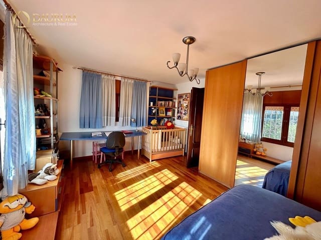 7 sypialnia Willa na sprzedaż w Hacienda Clavero, Miasto Málaga z basenem garażem - 1 750 000 € (Ref: 9332843)