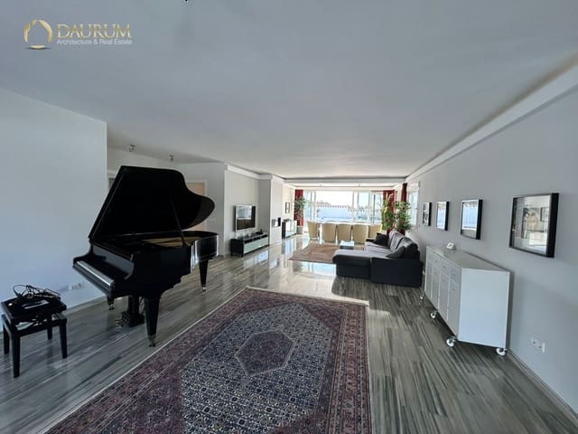 3 sypialnia Willa na sprzedaż w San Pedro de Alcántara Pueblo, Marbella z basenem garażem - 1 350 000 € (Ref: 9332845)