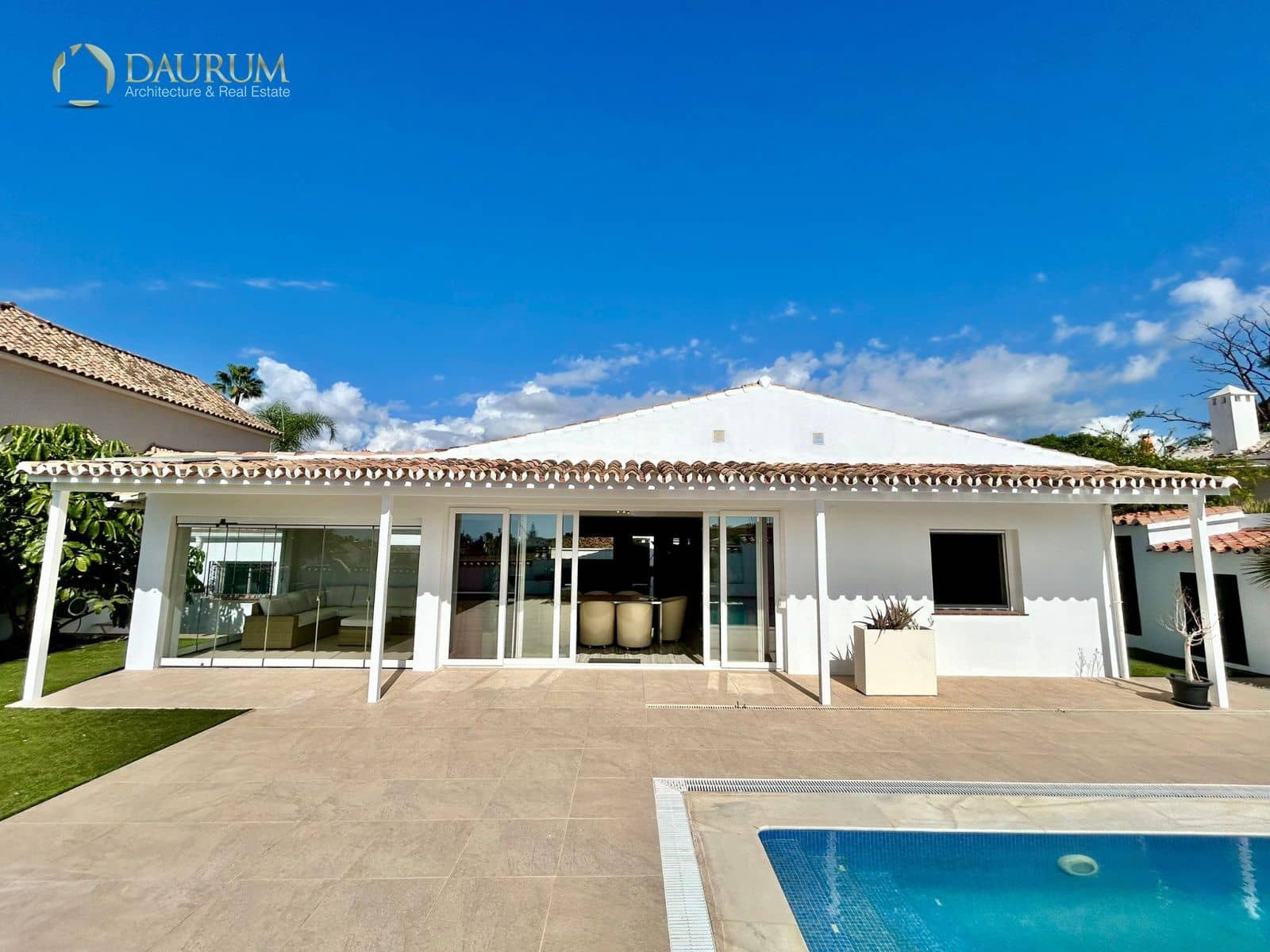 3 soverom Villa til salgs i San Pedro de Alcantara med svømmebasseng garasje - € 1 350 000 (Ref: 9332845)