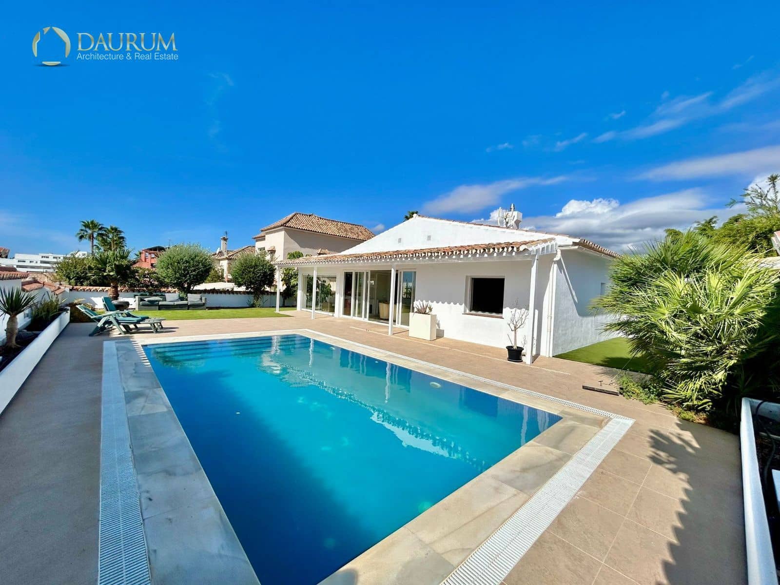 3 soverom Villa til salgs i San Pedro de Alcantara med svømmebasseng garasje - € 1 350 000 (Ref: 9332845)