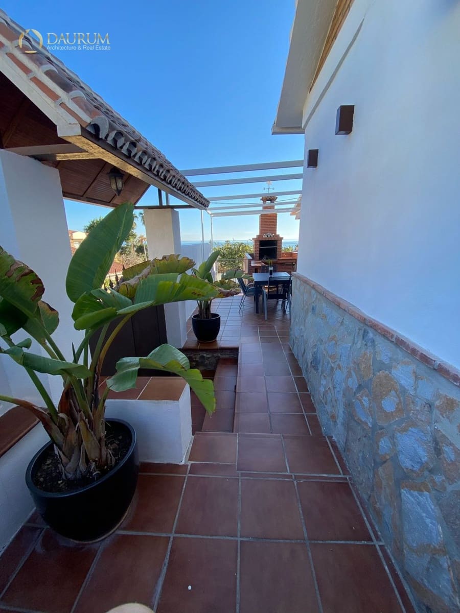 3 slaapkamer Villa te koop in Rincon de la Victoria met zwembad garage - € 865.000 (Ref: 9332847)