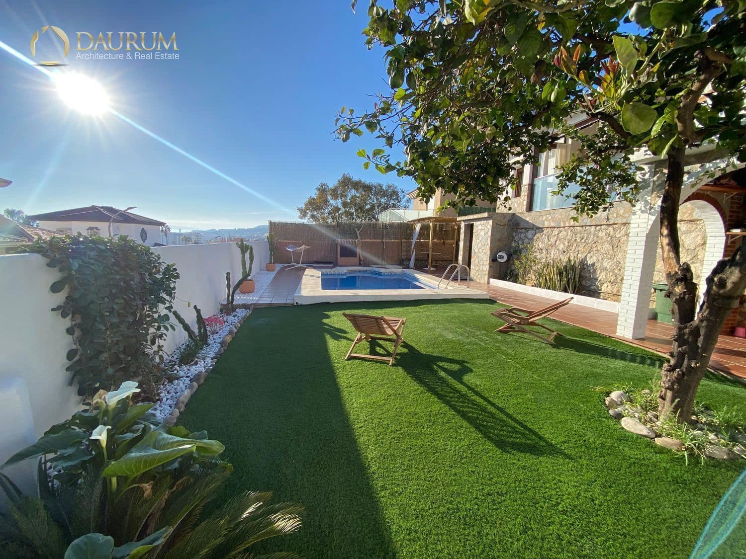 3 slaapkamer Villa te koop in Rincon de la Victoria met zwembad garage - € 865.000 (Ref: 9332847)