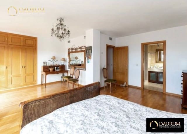 4 sypialnia Willa na sprzedaż w Lomas de San Anton, Miasto Málaga z basenem garażem - 875 000 € (Ref: 9332848)