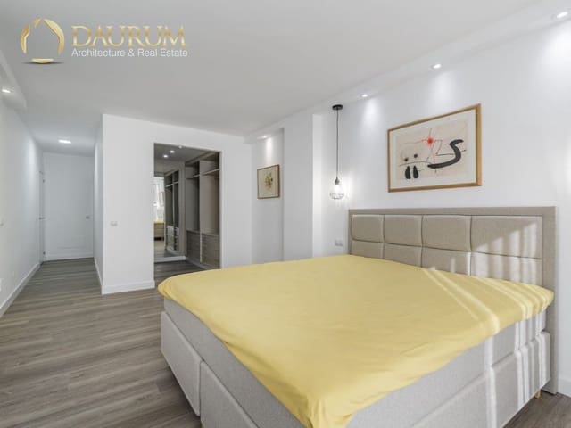 3 makuuhuone Asunto myytävänä paikassa Las Brisas, Marbella mukana uima-altaan 
autotalli - 639 000 € (Ref: 9332854)