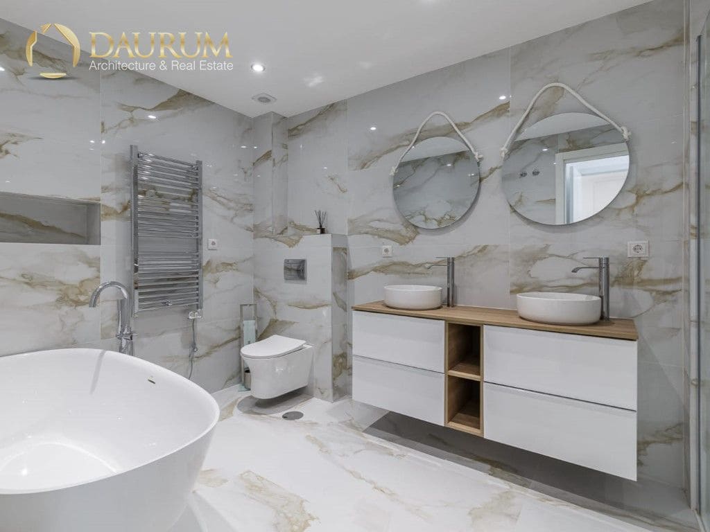 3 makuuhuone Asunto myytävänä paikassa Nueva Andalucia mukana uima-altaan 
autotalli - 639 000 € (Ref: 9332854)