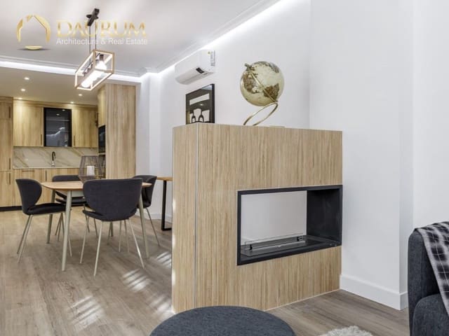 3 makuuhuone Asunto myytävänä paikassa Las Brisas, Marbella mukana uima-altaan 
autotalli - 639 000 € (Ref: 9332854)