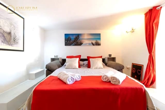 3 soveværelse Byhus til salg i Bahía Dorada, Estepona med swimmingpool - € 645.000 (Ref: 9332855)