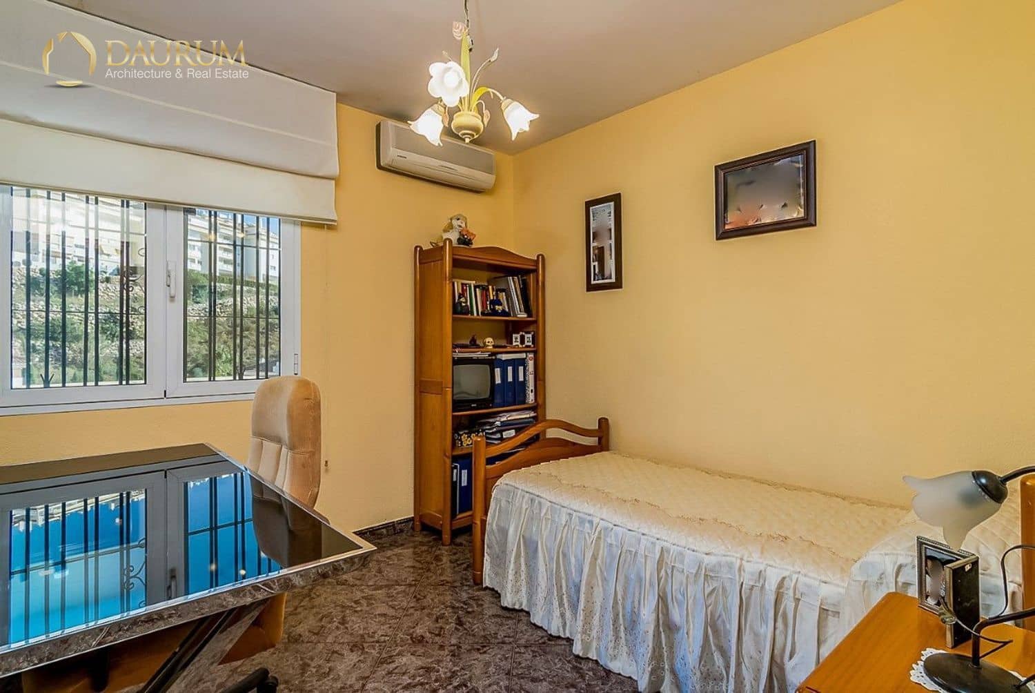 6 soveværelse Villa til salg i La Cala del Moral med swimmingpool garage - € 765.000 (Ref: 9332856)