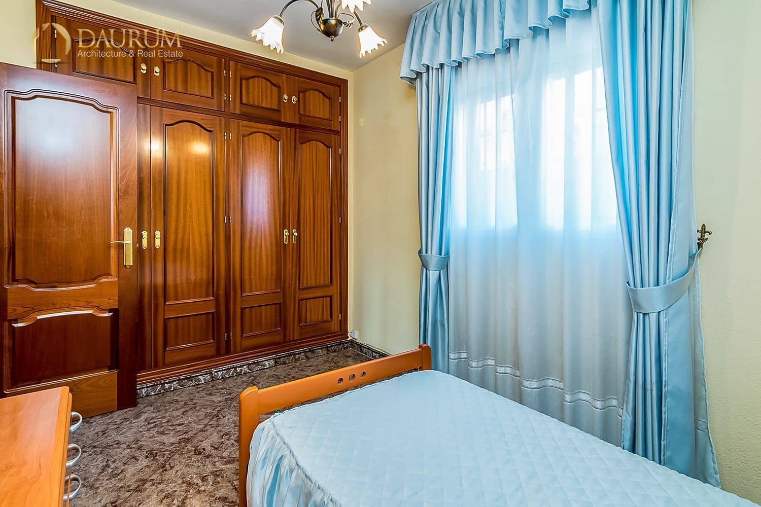 6 soveværelse Villa til salg i La Cala del Moral med swimmingpool garage - € 765.000 (Ref: 9332856)