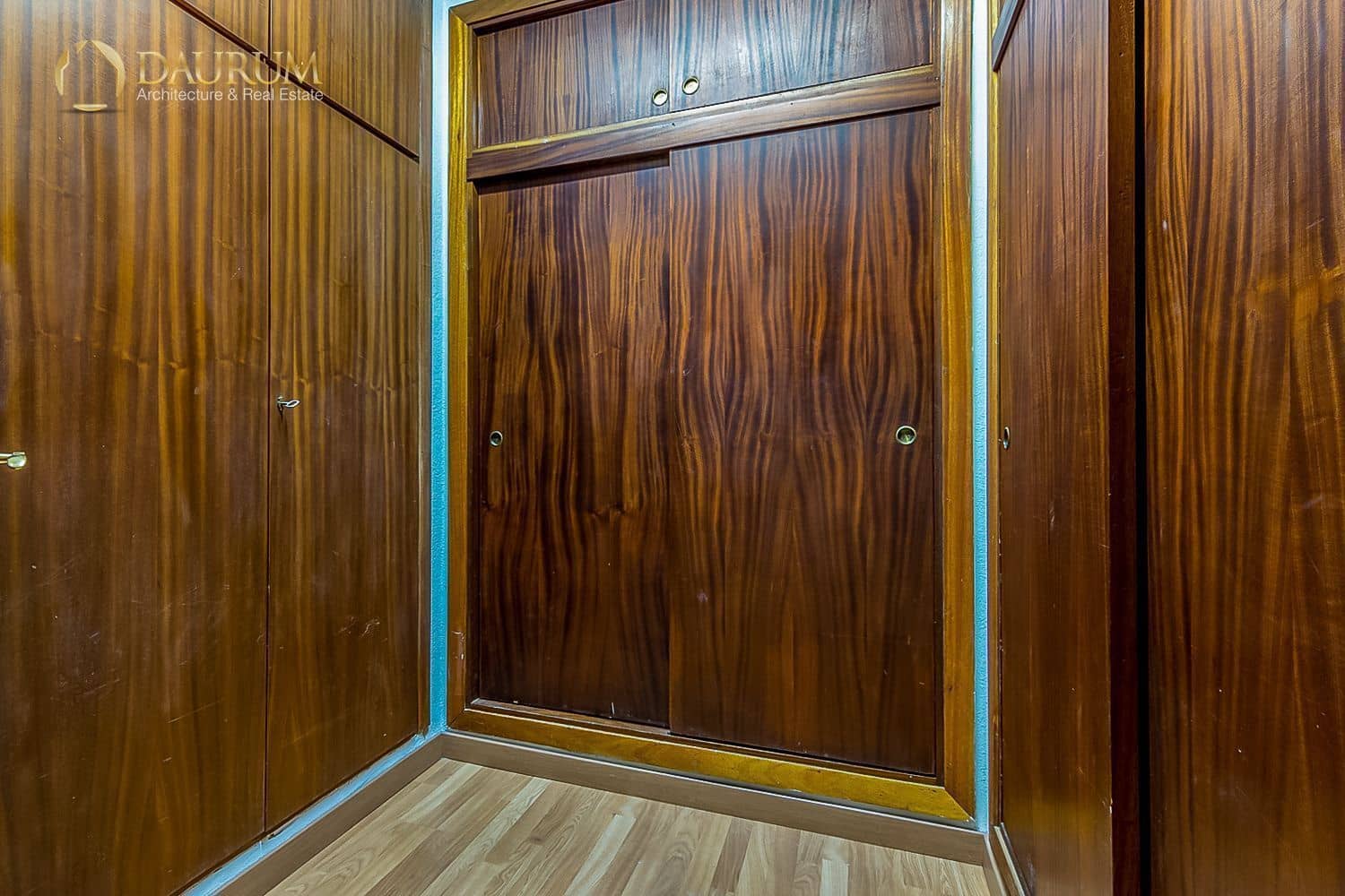 6 soveværelse Villa til salg i La Cala del Moral med swimmingpool garage - € 765.000 (Ref: 9332856)