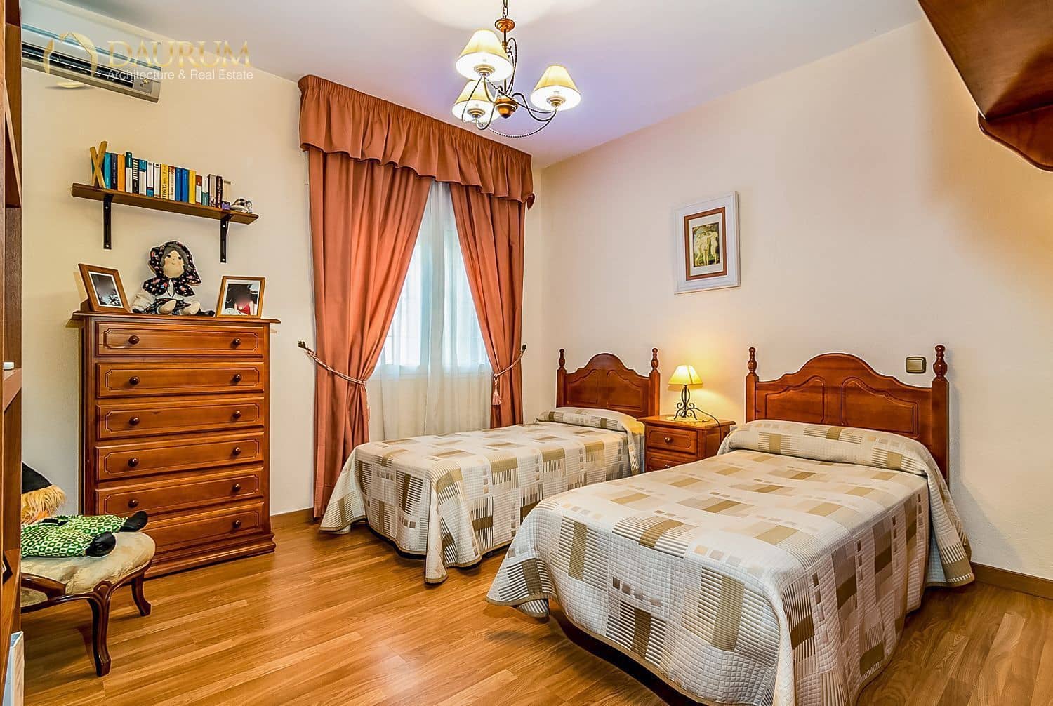 6 soveværelse Villa til salg i La Cala del Moral med swimmingpool garage - € 765.000 (Ref: 9332856)