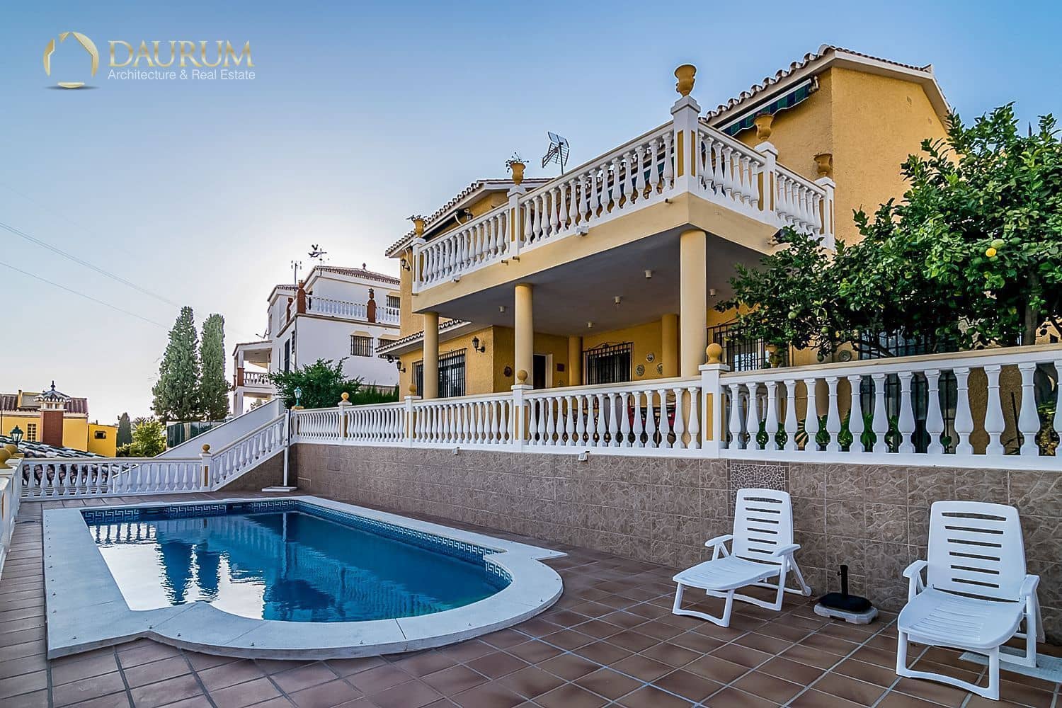 6 soveværelse Villa til salg i La Cala del Moral med swimmingpool garage - € 765.000 (Ref: 9332856)