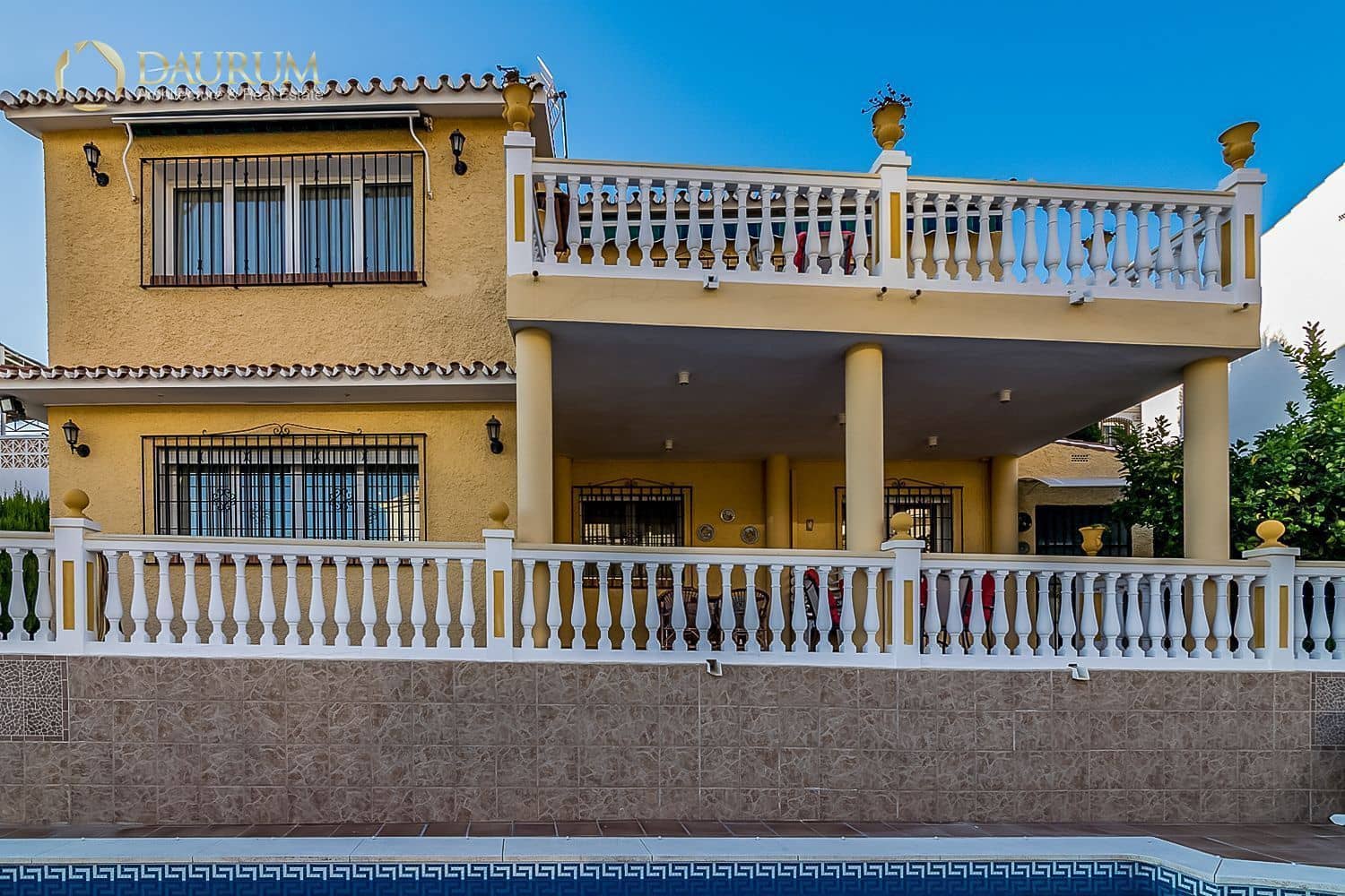 6 soveværelse Villa til salg i La Cala del Moral med swimmingpool garage - € 765.000 (Ref: 9332856)