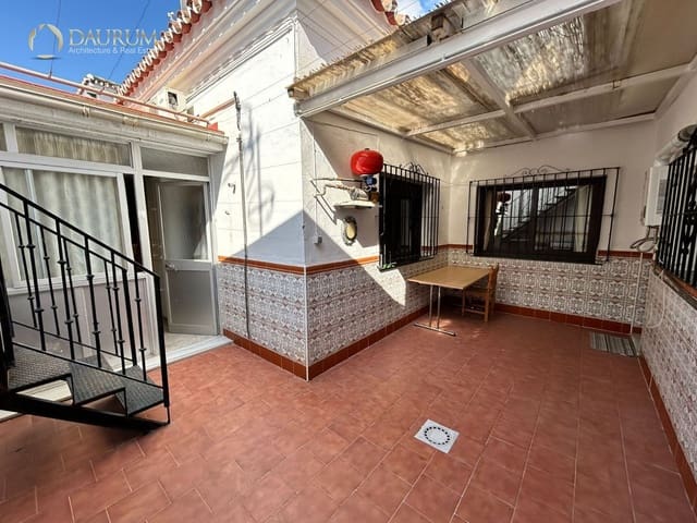 5 slaapkamer Villa te koop in Pedregalejo, Málaga stad met garage - € 840.000 (Ref: 9332857)