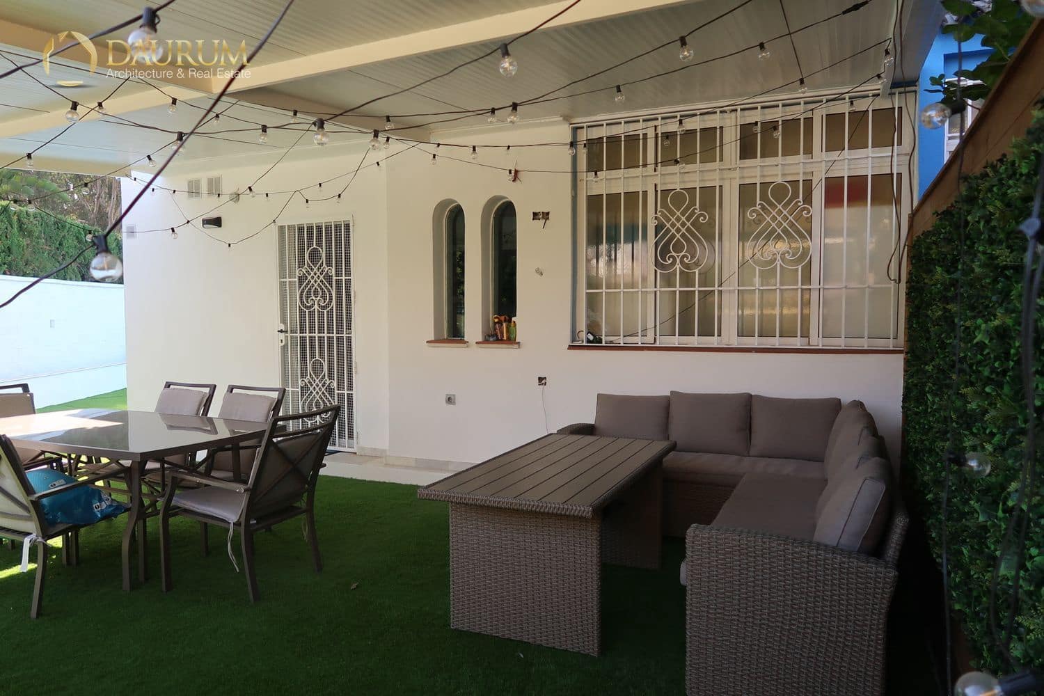 4 sypialnia Willa na sprzedaż w Churriana z basenem garażem - 949 000 € (Ref: 9332859)