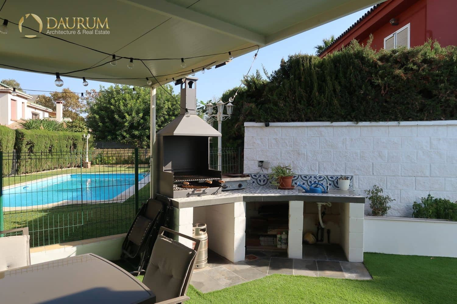 4 sypialnia Willa na sprzedaż w Churriana z basenem garażem - 949 000 € (Ref: 9332859)