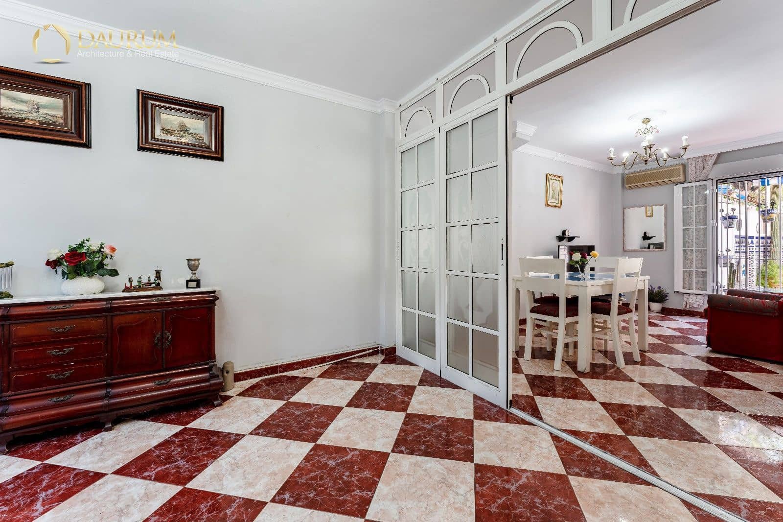 4 sypialnia Dom na sprzedaż w Miasto Malaga z garażem - 970 000 € (Ref: 9332860)