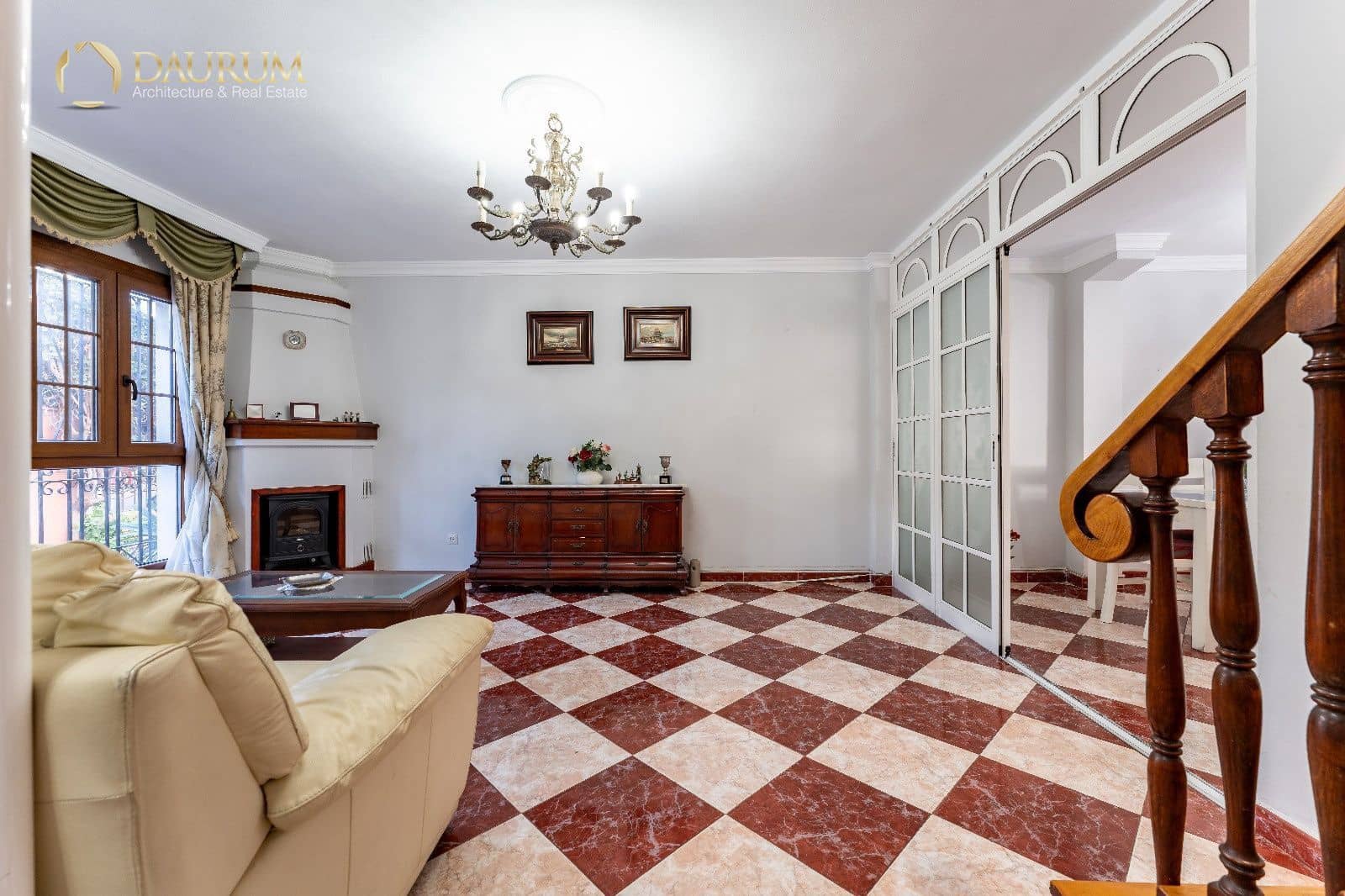 4 sypialnia Dom na sprzedaż w Miasto Malaga z garażem - 970 000 € (Ref: 9332860)