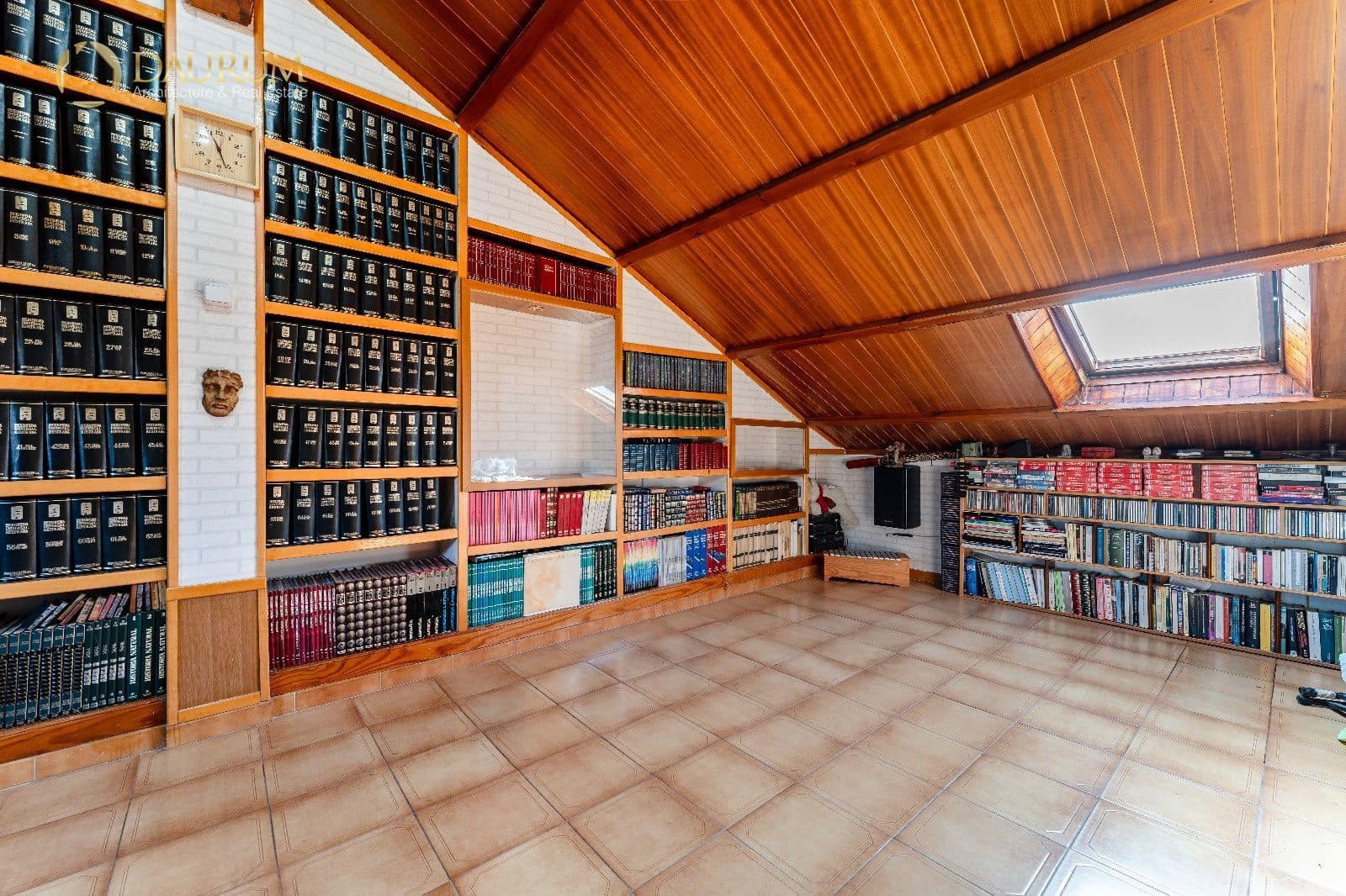 4 sypialnia Dom na sprzedaż w Miasto Malaga z garażem - 970 000 € (Ref: 9332860)