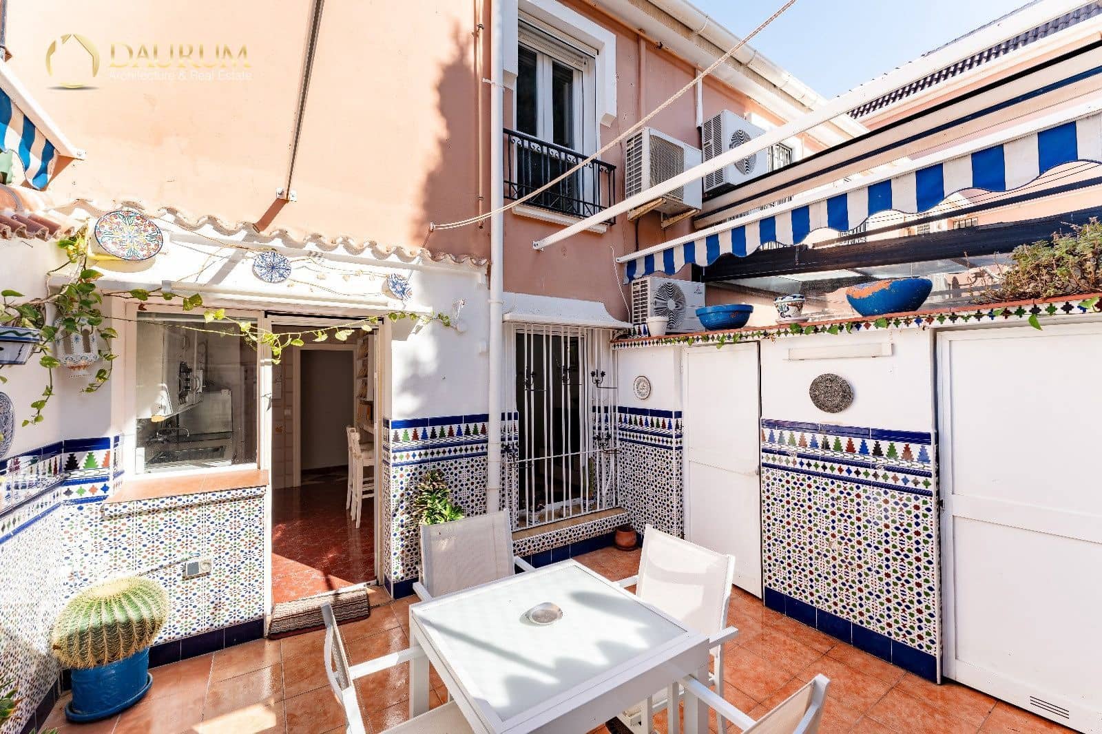 4 sypialnia Dom na sprzedaż w Miasto Malaga z garażem - 970 000 € (Ref: 9332860)