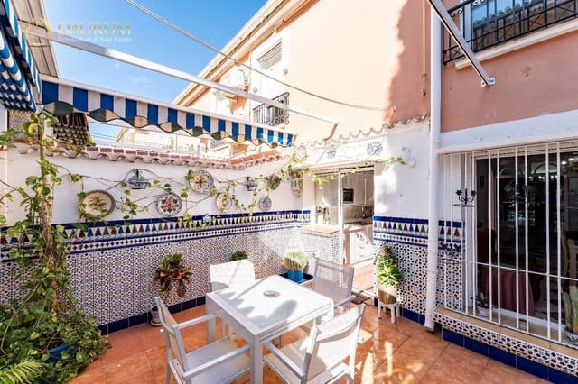 4 sypialnia Dom na sprzedaż w Pedregalejo, Miasto Málaga z garażem - 970 000 € (Ref: 9332860)