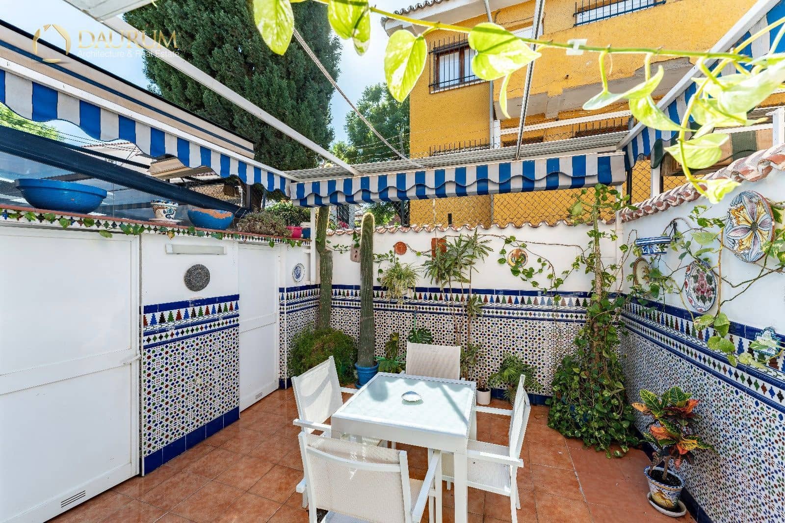 4 sypialnia Dom na sprzedaż w Miasto Malaga z garażem - 970 000 € (Ref: 9332860)