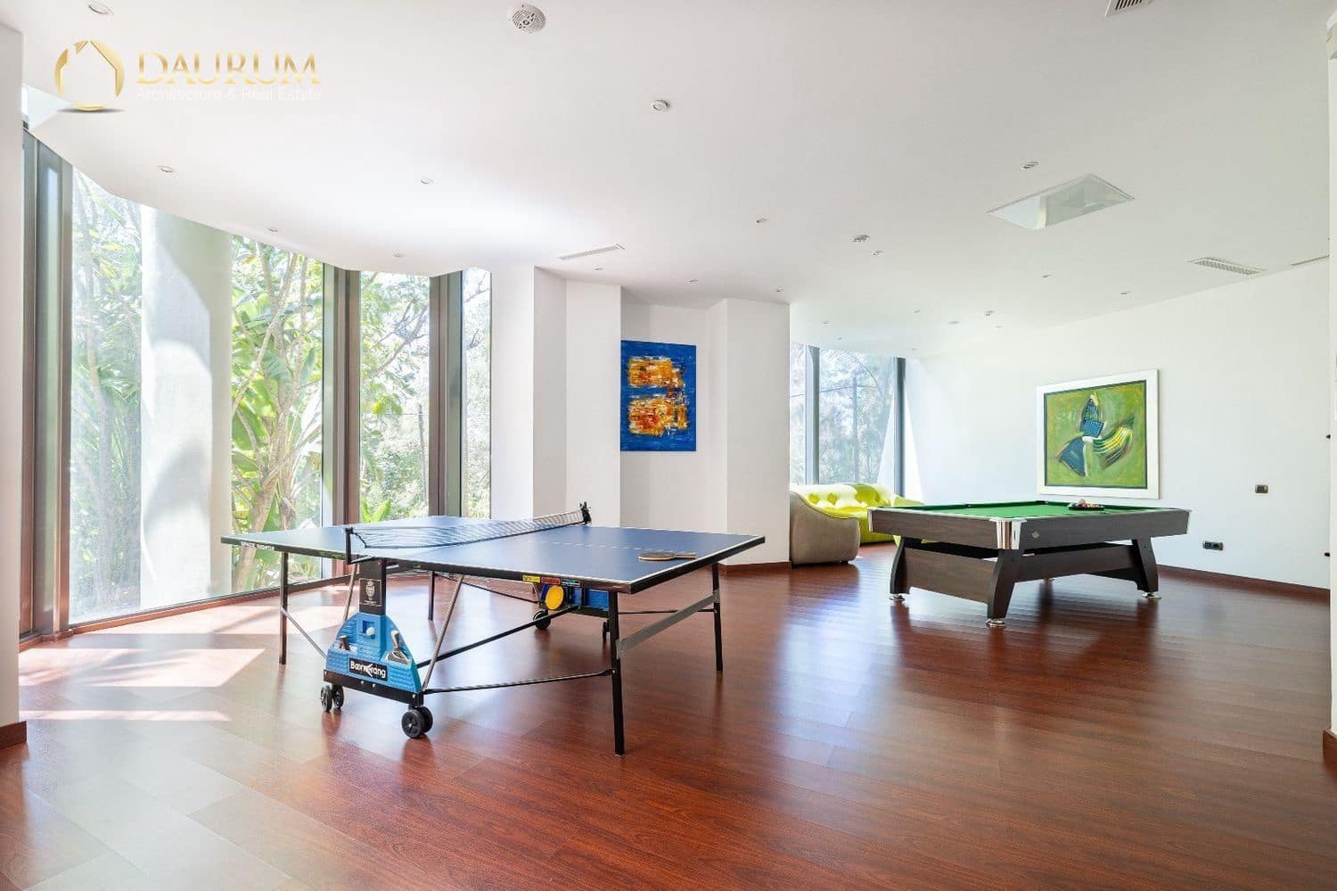 3 bedroom Flat for sale in Nueva Andalucia with pool garage - € 6,900,000 (Ref: 9332862)