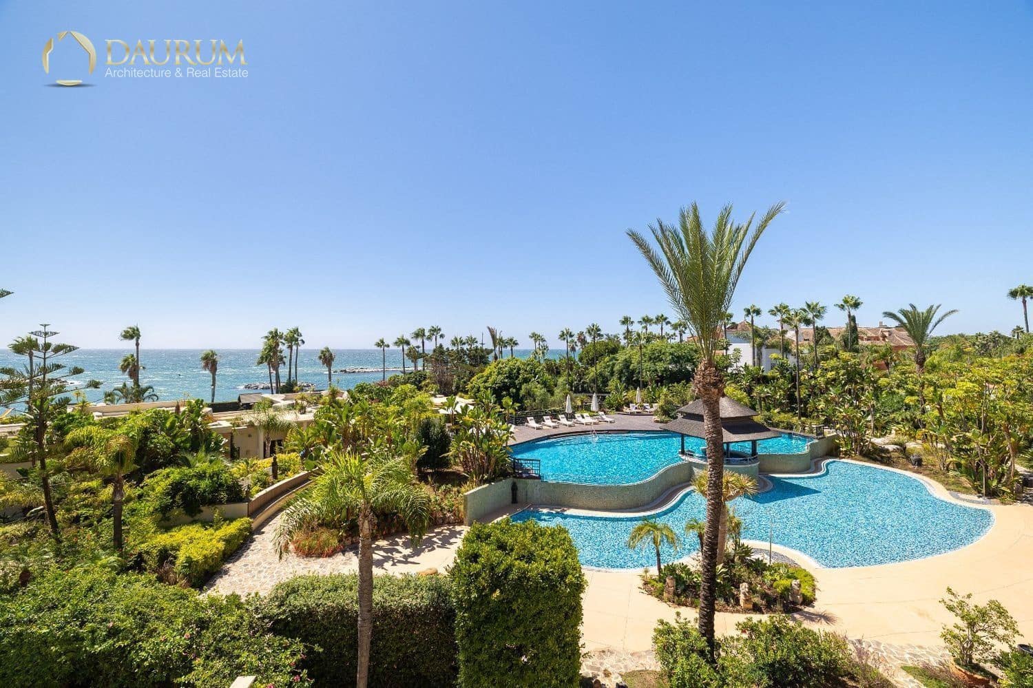 3 bedroom Flat for sale in Nueva Andalucia with pool garage - € 6,900,000 (Ref: 9332862)