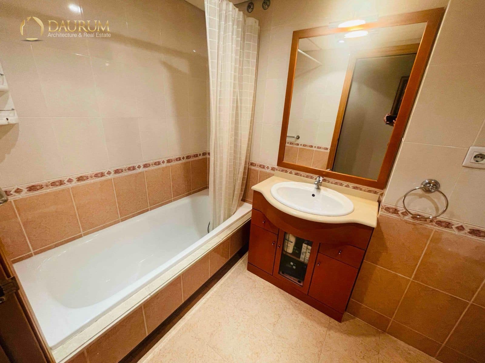 4 sypialnia Mieszkanie na sprzedaż w Miasto Malaga z basenem garażem - 440 000 € (Ref: 9344121)