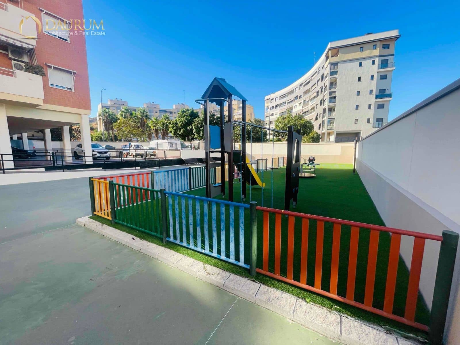 4 sypialnia Mieszkanie na sprzedaż w Miasto Malaga z basenem garażem - 440 000 € (Ref: 9344121)