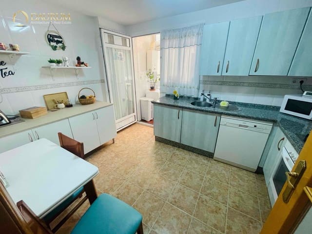 4 Zimmer Wohnung zu verkaufen in Ciudad Jardín, Málaga Stadt mit Pool Garage - 425.000 € (Ref: 9344121)