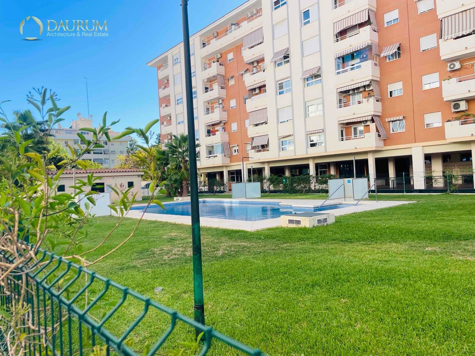 4 sypialnia Mieszkanie na sprzedaż w Miasto Malaga z basenem garażem - 440 000 € (Ref: 9344121)