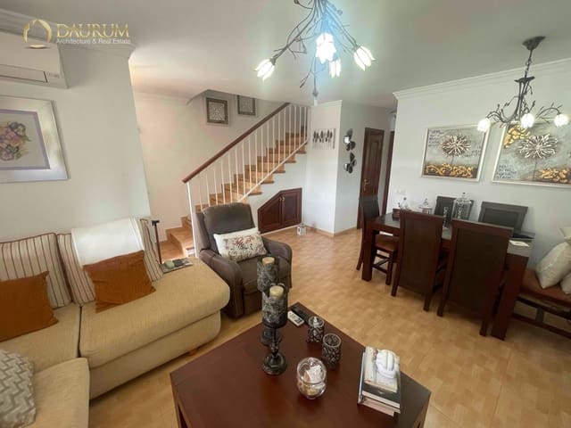 4 soveværelse Byhus til salg i Chilches, Vélez-Málaga med swimmingpool garage - € 429.000 (Ref: 9344122)