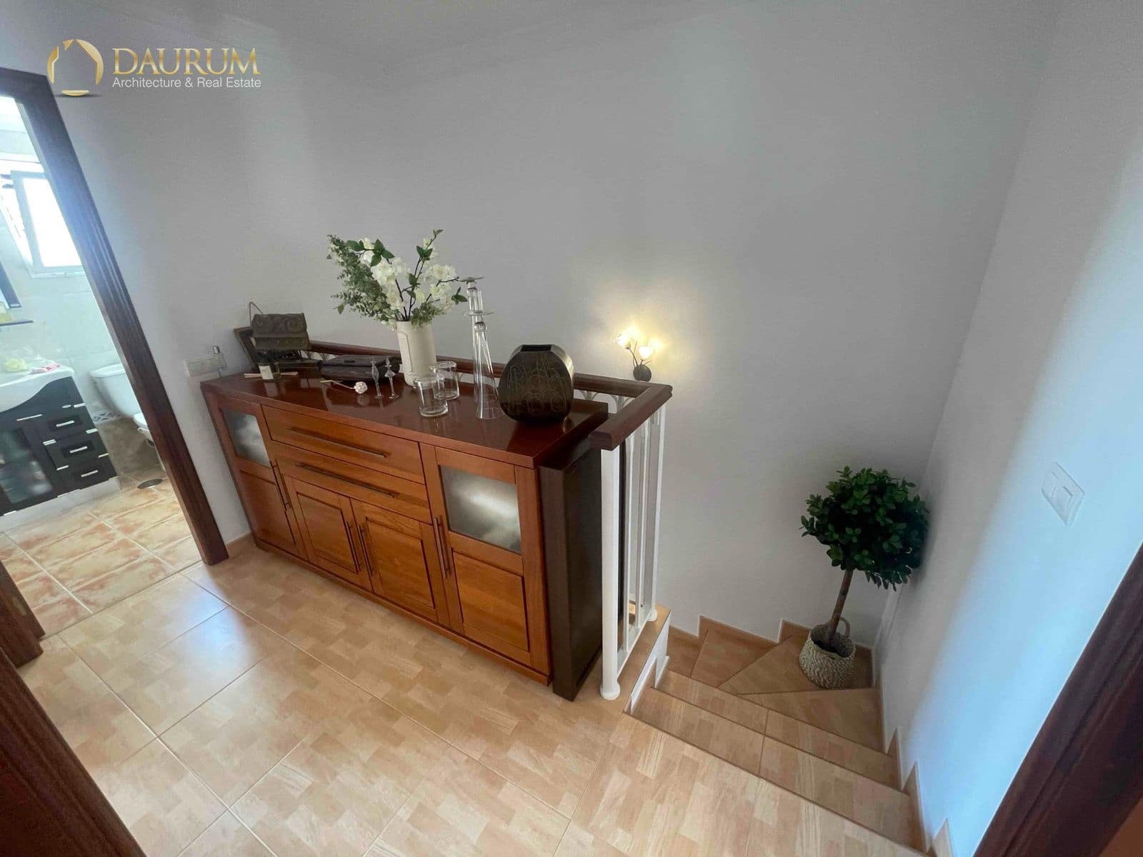 4 soveværelse Byhus til salg i Chilches med swimmingpool garage - € 429.000 (Ref: 9344122)