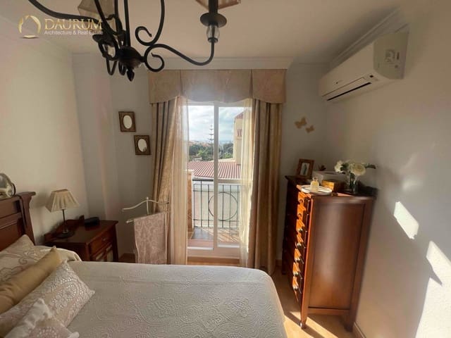 4 soveværelse Byhus til salg i Chilches, Vélez-Málaga med swimmingpool garage - € 429.000 (Ref: 9344122)