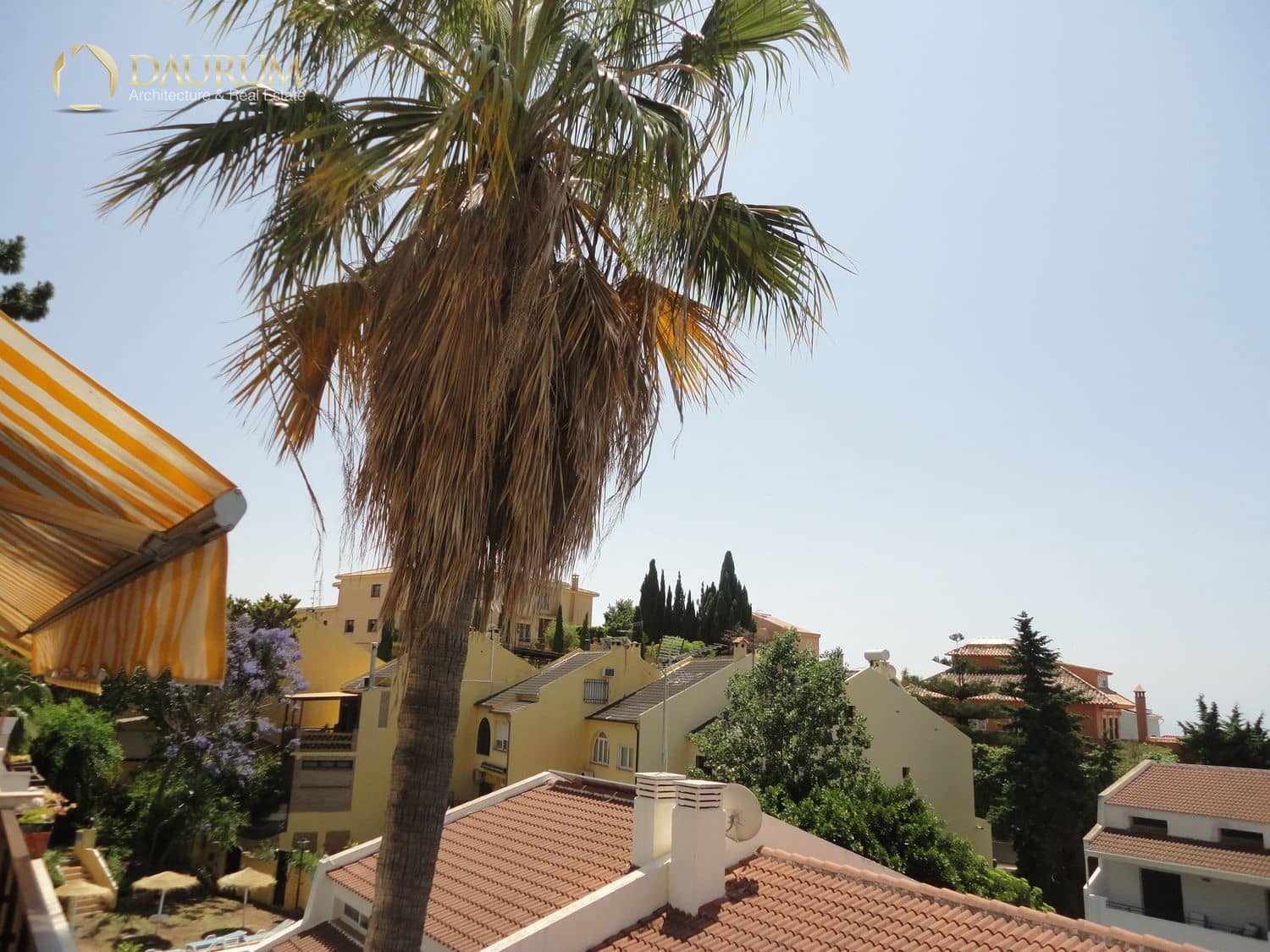 4 makuuhuone Omakotitalo myytävänä paikassa Malaga kaupunki mukana uima-altaan 
autotalli - 590 000 € (Ref: 9344123)