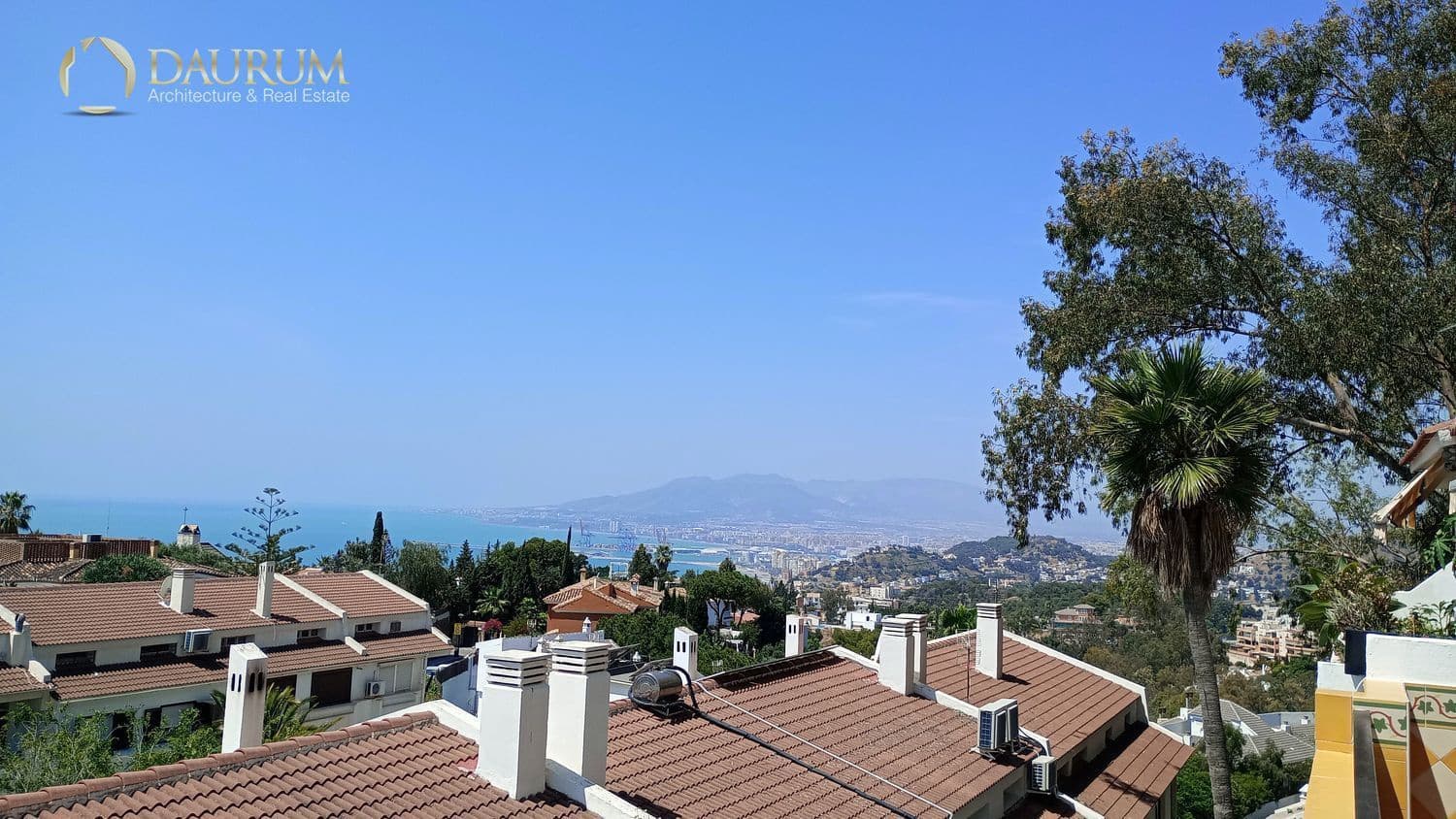 4 makuuhuone Omakotitalo myytävänä paikassa Malaga kaupunki mukana uima-altaan 
autotalli - 590 000 € (Ref: 9344123)