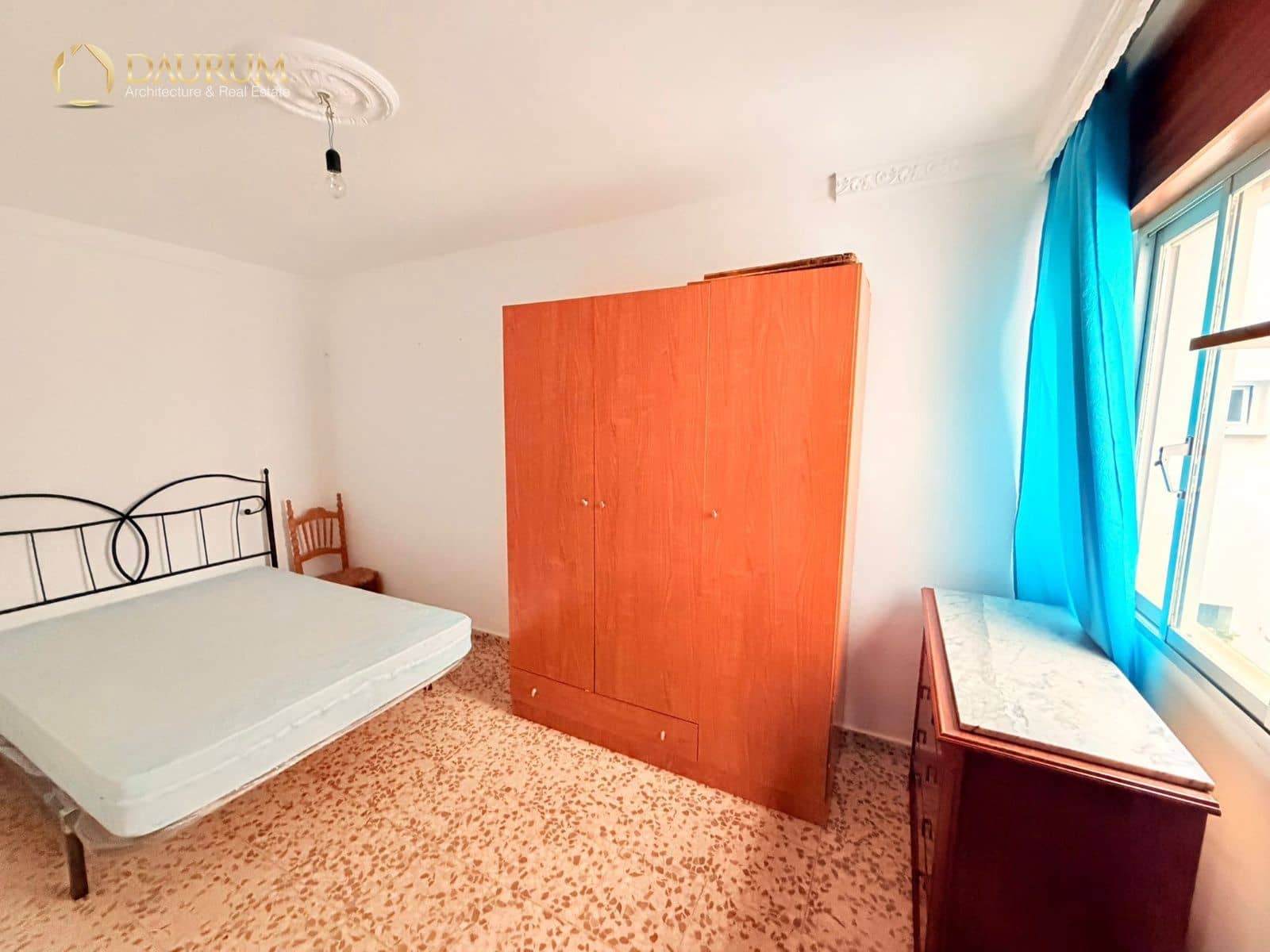 3 slaapkamer Flat te koop in Estepona - € 300.000 (Ref: 9646447)