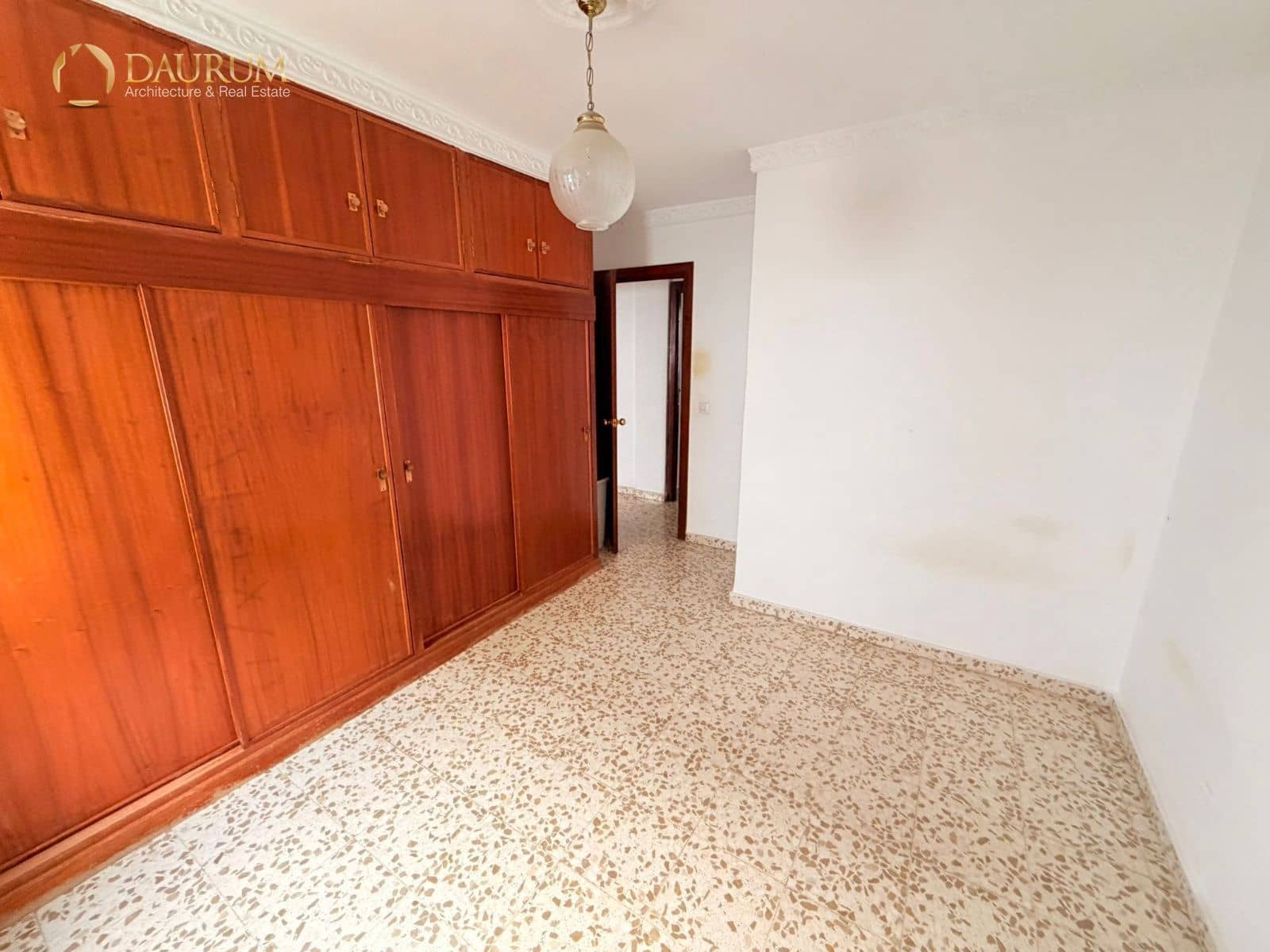 3 slaapkamer Flat te koop in Estepona - € 300.000 (Ref: 9646447)