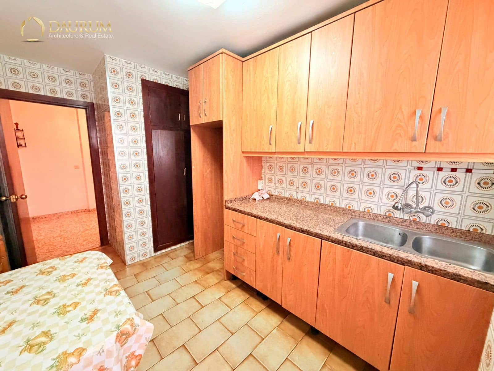 3 slaapkamer Flat te koop in Estepona - € 300.000 (Ref: 9646447)