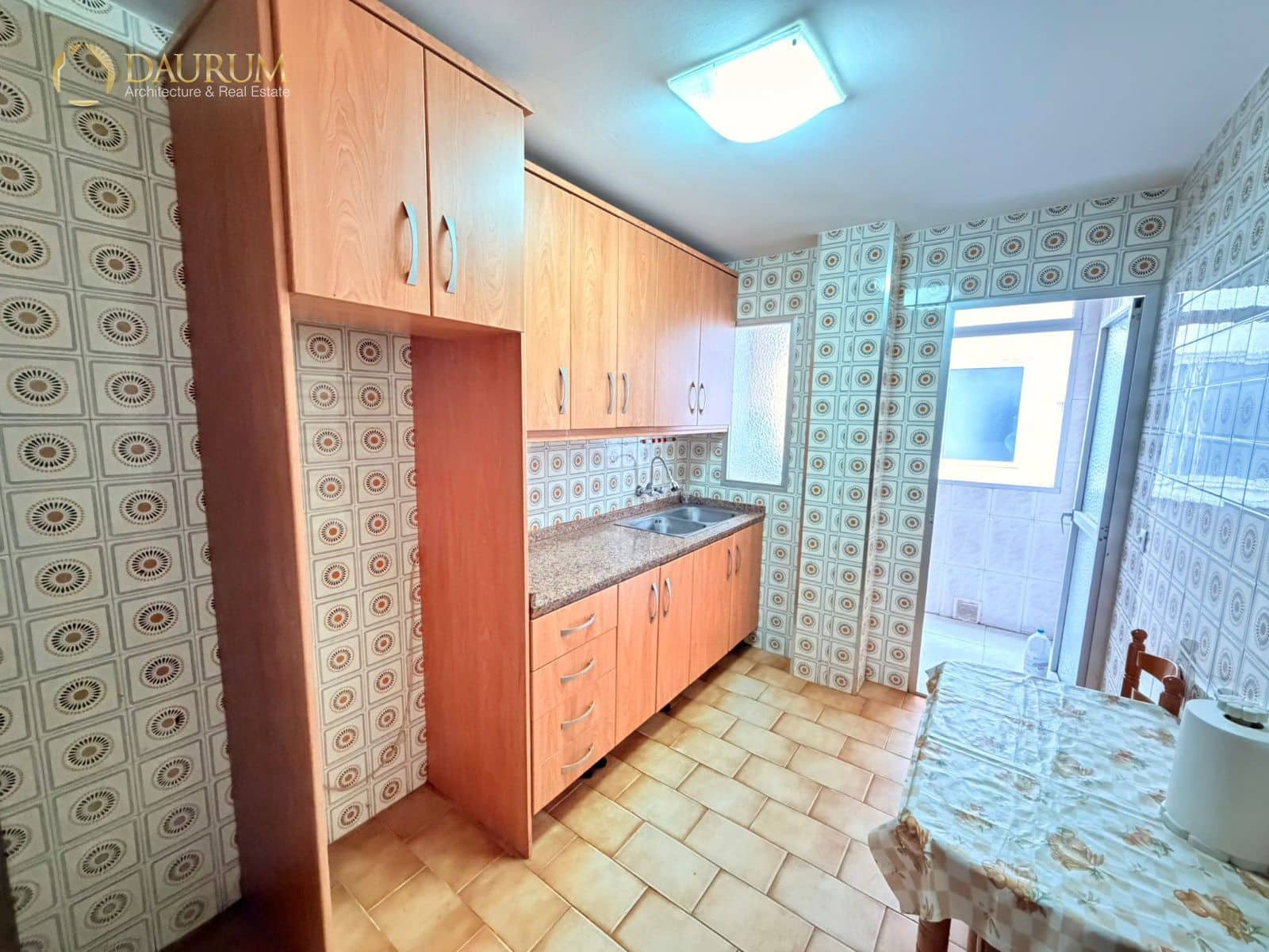 3 slaapkamer Flat te koop in Estepona - € 300.000 (Ref: 9646447)