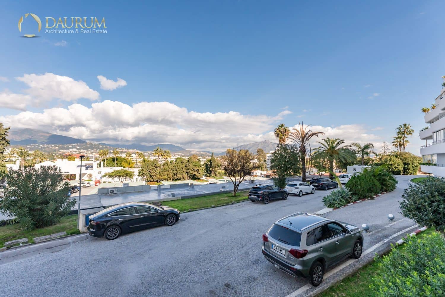 1 chambre Appartement à vendre à Guadalmina avec garage - 335 000 € (Ref: 9646448)